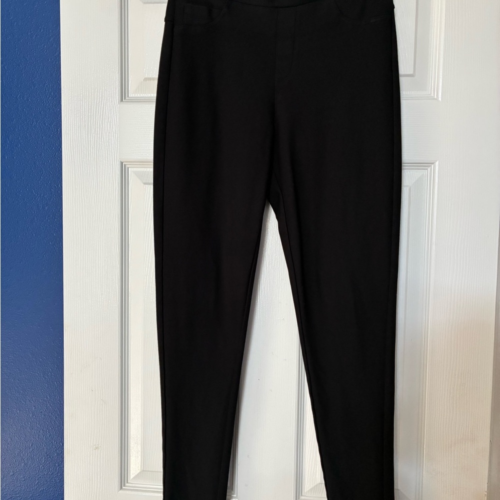 Maze Collection Black Cropped Pants - Picture 2 of 2